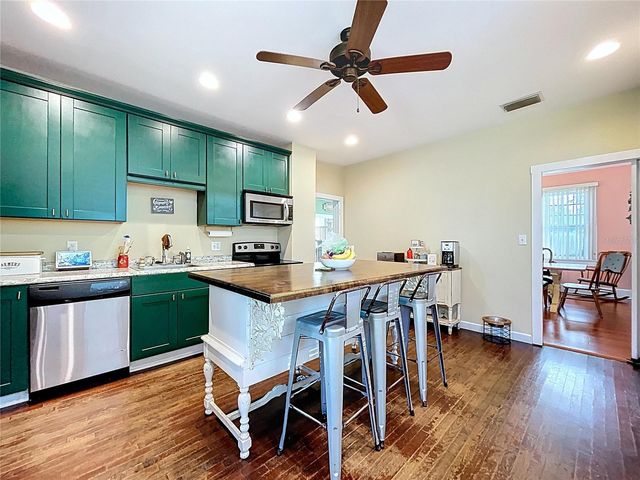 37823 COLEMAN AVENUE, Dade City, FL 33525