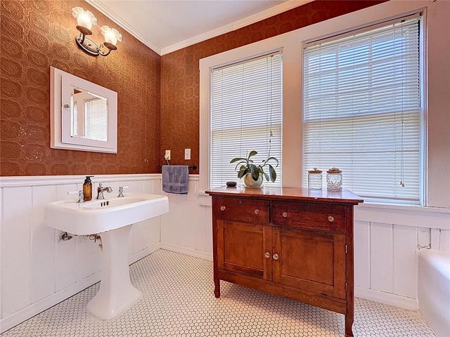 37823 COLEMAN AVENUE, Dade City, FL 33525