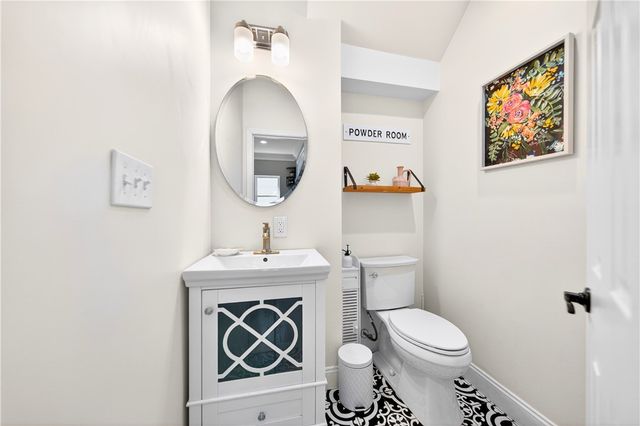 913 Nevin Ave, Sewickley, PA 15143