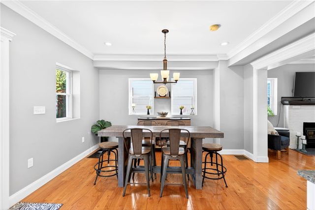 913 Nevin Ave, Sewickley, PA 15143
