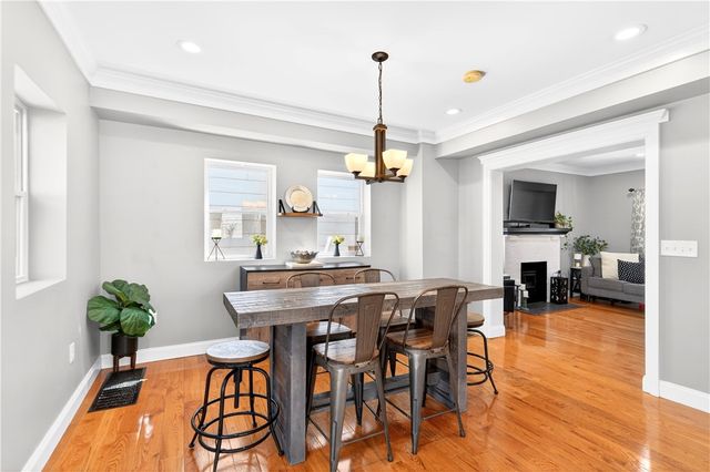 913 Nevin Ave, Sewickley, PA 15143