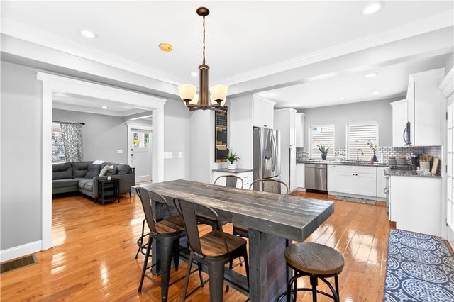 913 Nevin Ave, Sewickley, PA 15143