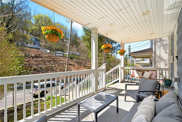 913 Nevin Ave, Sewickley, PA 15143