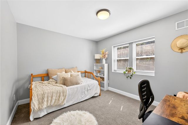 913 Nevin Ave, Sewickley, PA 15143