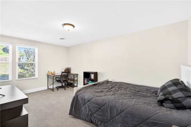 913 Nevin Ave, Sewickley, PA 15143
