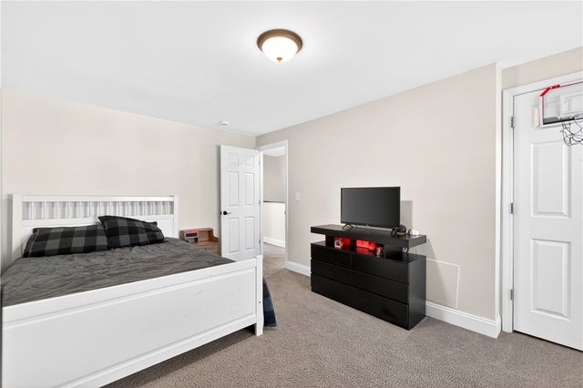 913 Nevin Ave, Sewickley, PA 15143