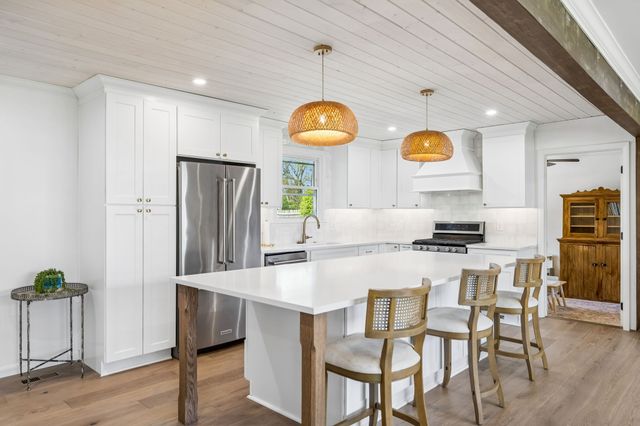 383 Blackman Rd, Nashville, TN 37211