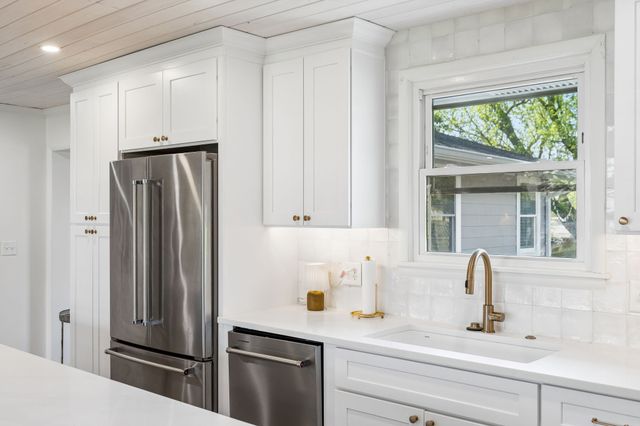 383 Blackman Rd, Nashville, TN 37211