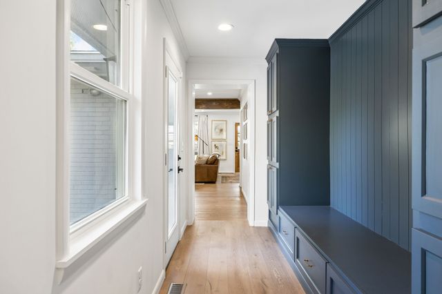 383 Blackman Rd, Nashville, TN 37211