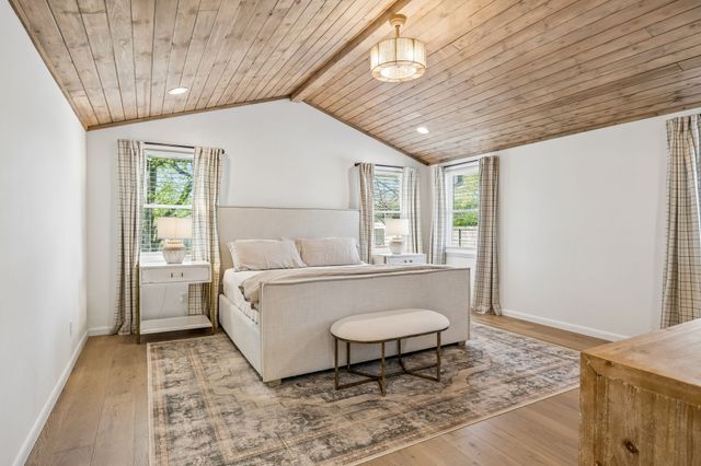 383 Blackman Rd, Nashville, TN 37211