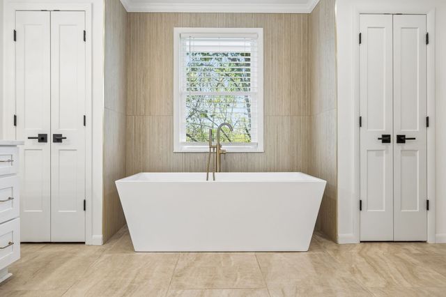 383 Blackman Rd, Nashville, TN 37211