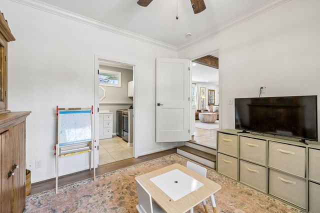 383 Blackman Rd, Nashville, TN 37211