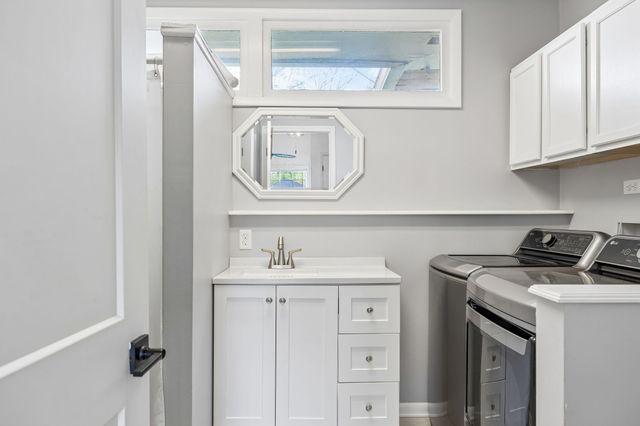 383 Blackman Rd, Nashville, TN 37211