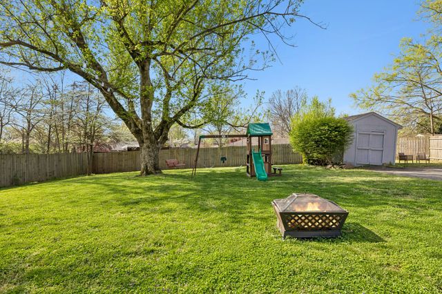 383 Blackman Rd, Nashville, TN 37211