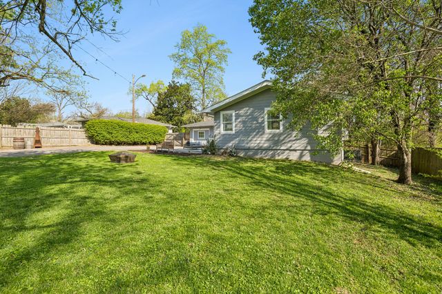 383 Blackman Rd, Nashville, TN 37211