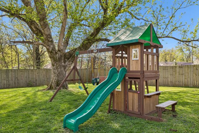 383 Blackman Rd, Nashville, TN 37211