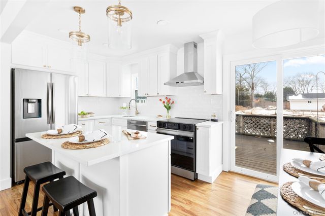 43 Circuit Road, Bellport Village, NY 11713