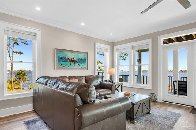 1133 Water Oaks Cir, Gulf Shores, AL 36542