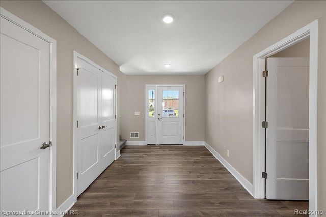 2600 Collegewood Street, Ypsilanti, MI 48197