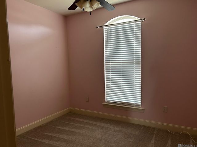 2034 Pointe South Dr, Zachary, LA 70791