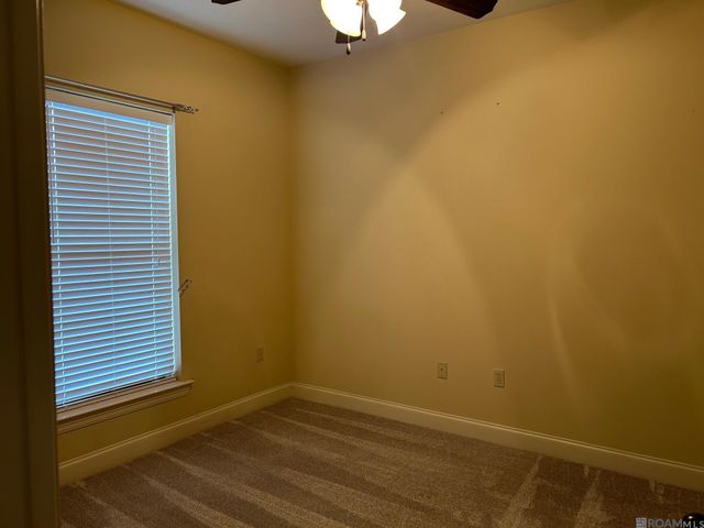 2034 Pointe South Dr, Zachary, LA 70791