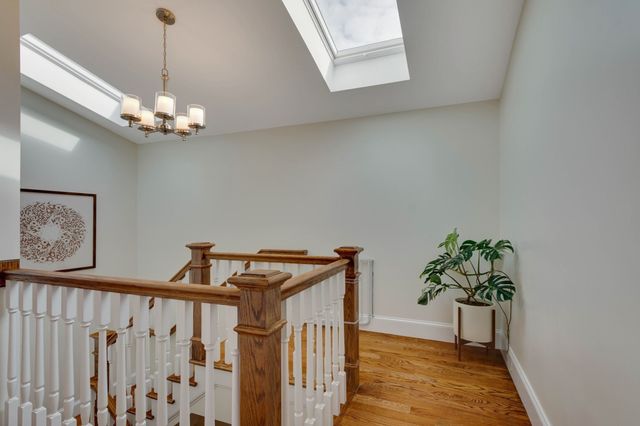271 Gold St 2, Boston, MA 02127