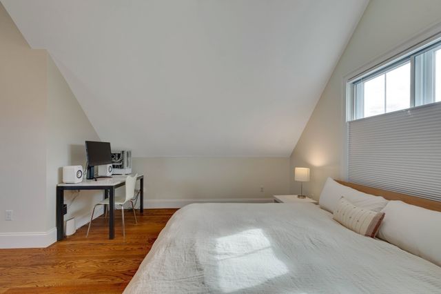 271 Gold St 2, Boston, MA 02127