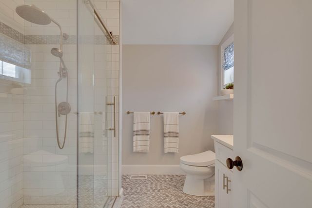 271 Gold St 2, Boston, MA 02127
