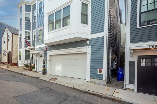 271 Gold St 2, Boston, MA 02127
