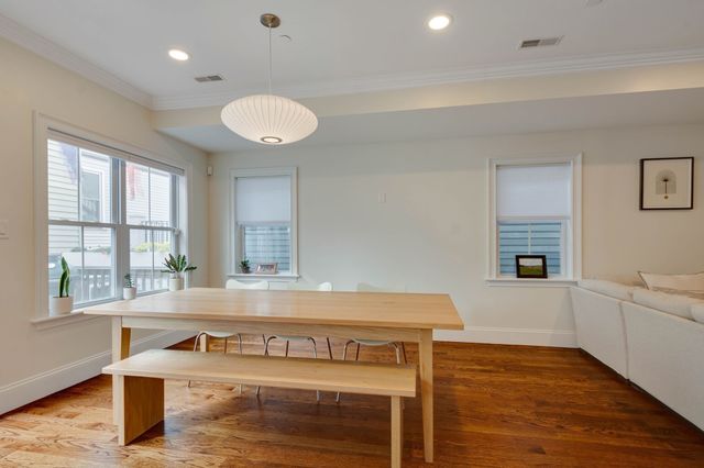 271 Gold St 2, Boston, MA 02127