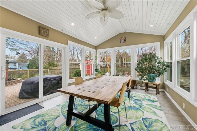 635 Kingsbury Court, Batavia, IL 60510