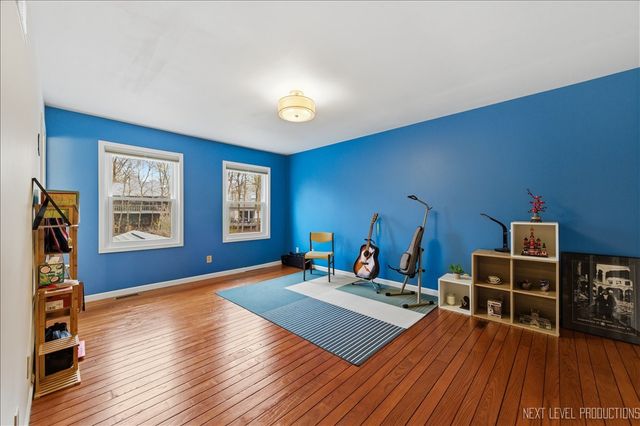 635 Kingsbury Court, Batavia, IL 60510