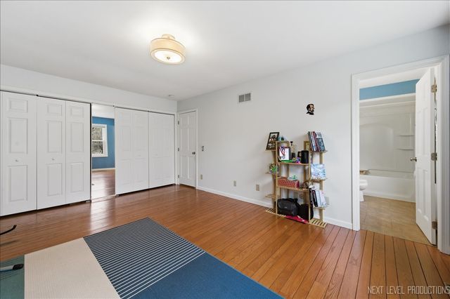 635 Kingsbury Court, Batavia, IL 60510