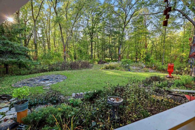 4569 EDGEWATER BEACH ROAD, Green Bay, WI 54311