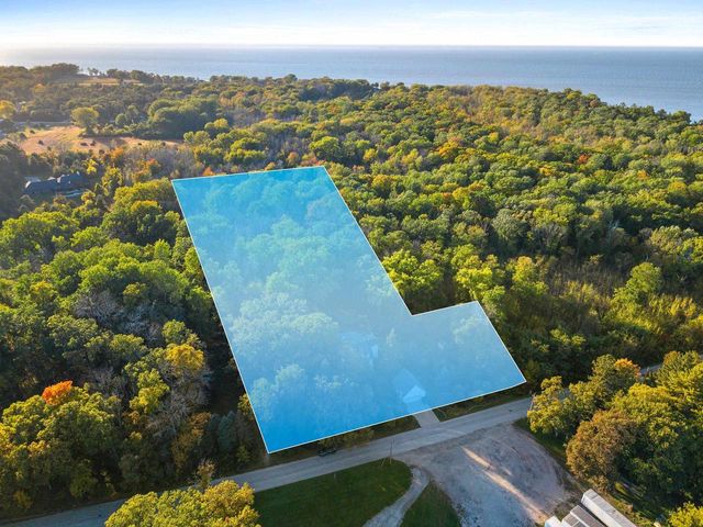 4569 EDGEWATER BEACH ROAD, Green Bay, WI 54311