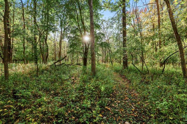 4569 EDGEWATER BEACH ROAD, Green Bay, WI 54311