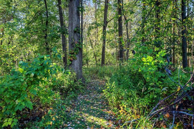 4569 EDGEWATER BEACH ROAD, Green Bay, WI 54311