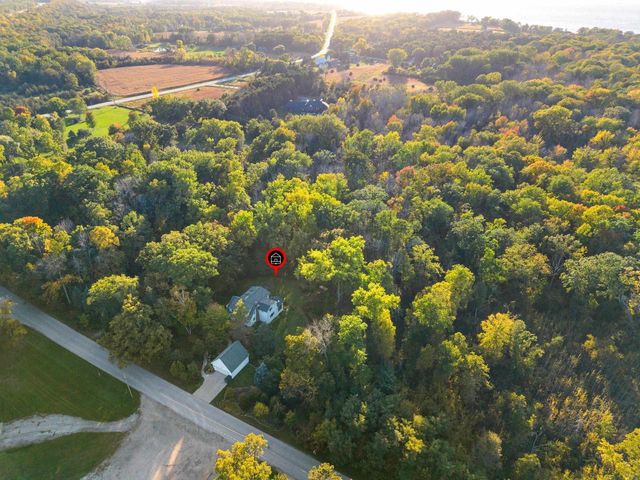 4569 EDGEWATER BEACH ROAD, Green Bay, WI 54311
