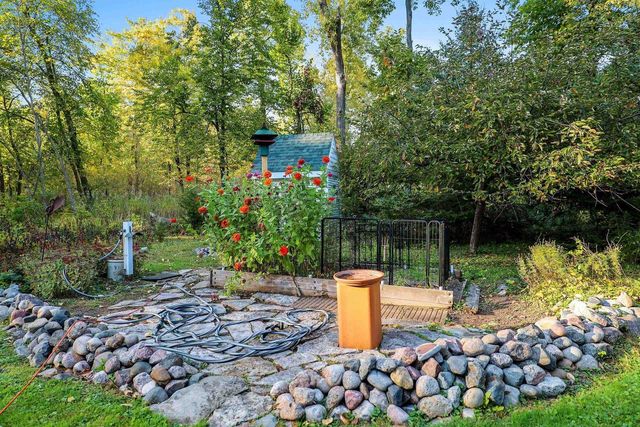 4569 EDGEWATER BEACH ROAD, Green Bay, WI 54311