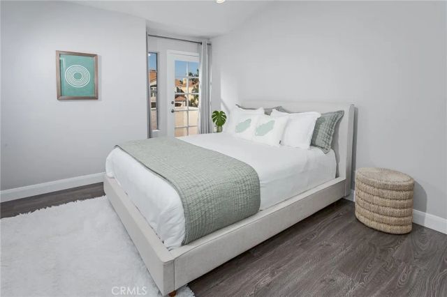 23218 Runnymede Street, West Hills, CA 91307