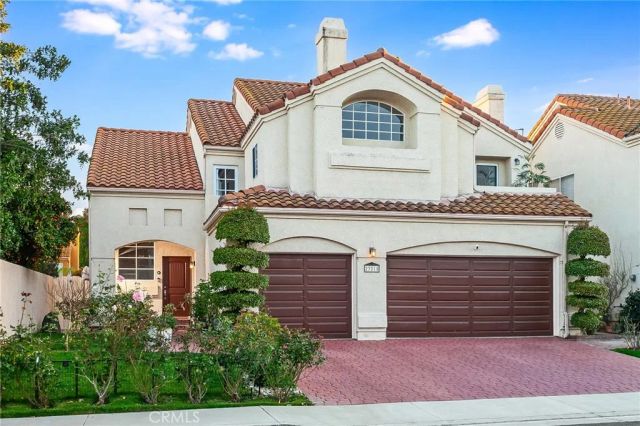 23218 Runnymede Street, West Hills, CA 91307