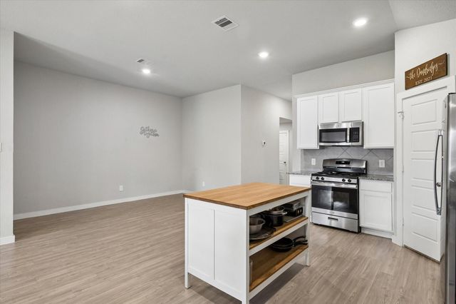 249 Rustic Ridge Circle, Magnolia, TX 77354