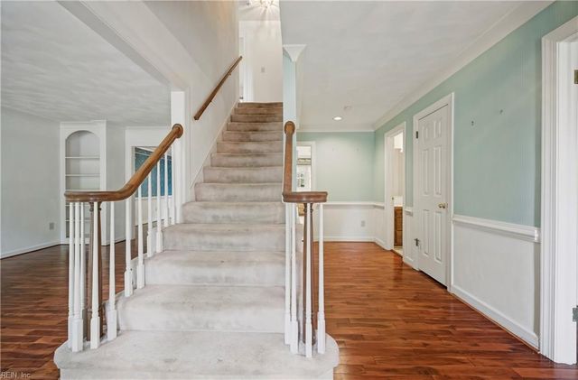 220 Marsh Island DR, Chesapeake, VA 23320