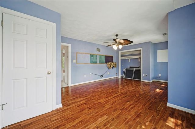 220 Marsh Island DR, Chesapeake, VA 23320