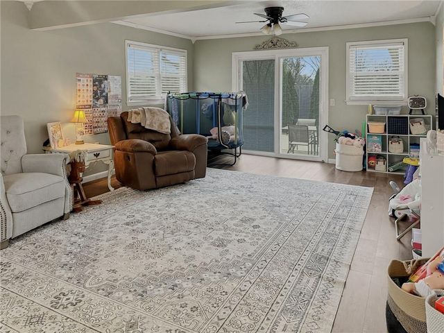241 Southwest Drive, Chillicothe, MO 64601