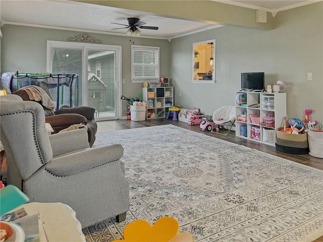 241 Southwest Drive, Chillicothe, MO 64601