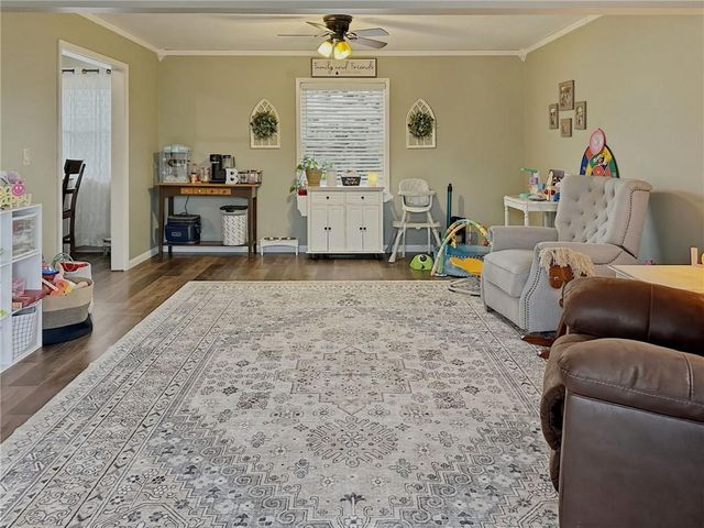 241 Southwest Drive, Chillicothe, MO 64601