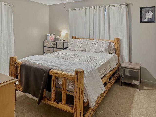 241 Southwest Drive, Chillicothe, MO 64601