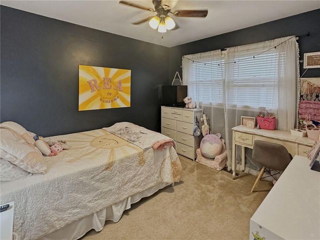241 Southwest Drive, Chillicothe, MO 64601