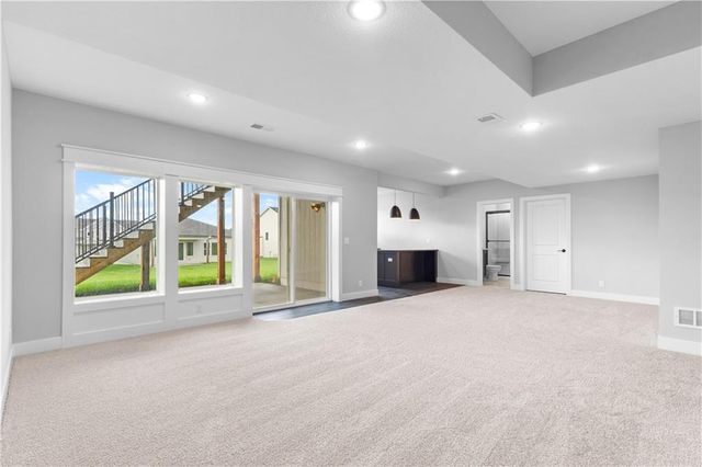 1709 SW Arbor Park Drive, Lee's Summit, MO 64082